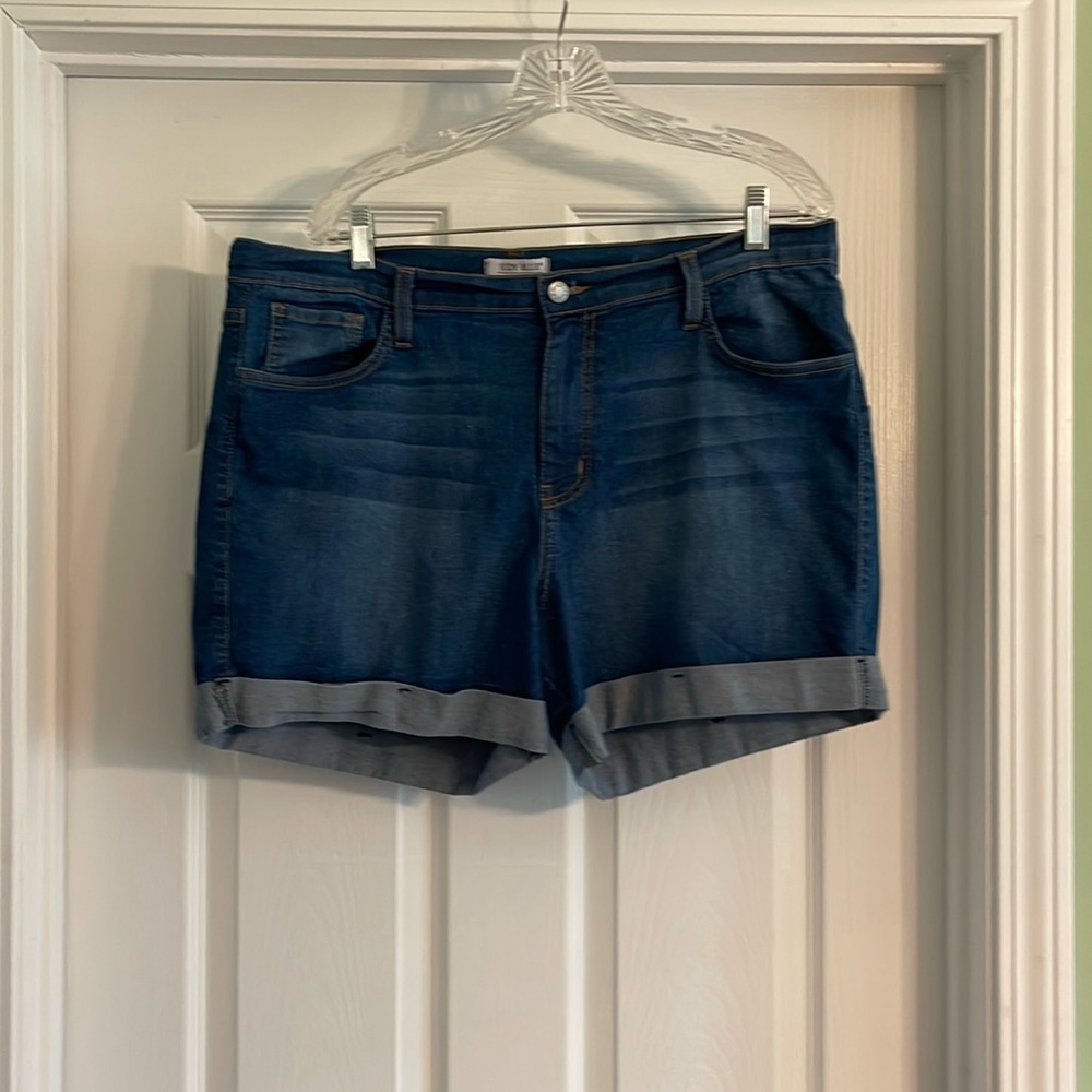 Judy Blue Plus Size High Rise Cuff Denim Shorts-Sz 2XL
